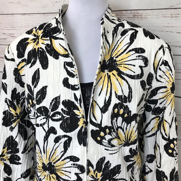 Samantha Gray flower pattern Size 18 Jacket White. - Picture 3 of 8